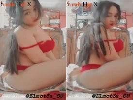 شرموطه مصريه ميلف بقميص نوم احمر تحك كسها و خرم طيزها في السرير من هيجانها