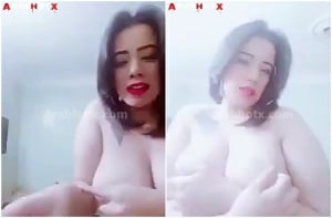 تشخر و تقوله بس انت وحش مش قادره انسي بتاعك و عماله تقفش فبزازها الملبن